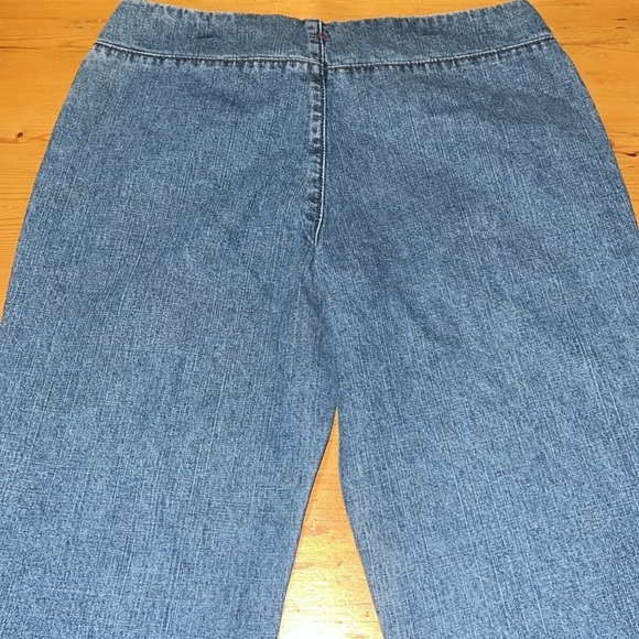 Fossil Brand Bootcut Jeans 6 - Picture 4 of 8